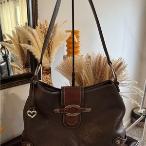 Elegant Brown Leather Shoulder Bag‎